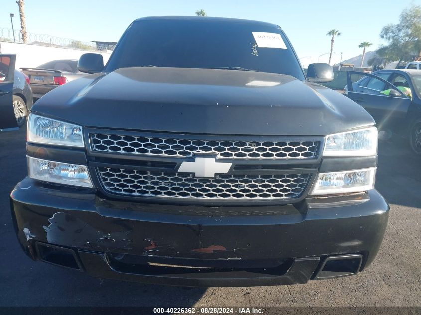 2004 Chevrolet Silverado 1500 Ss VIN: 2GCEK19N141172827 Lot: 40226362