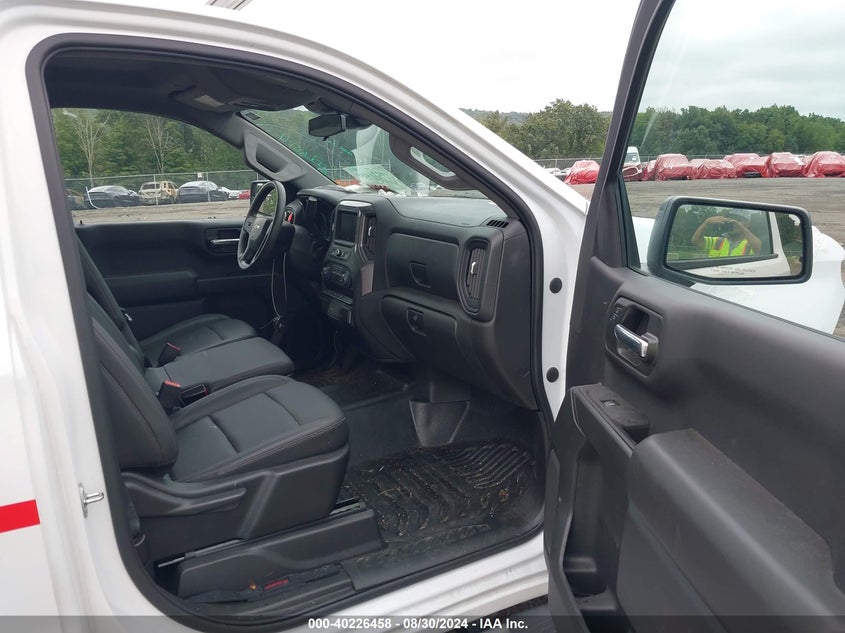 2022 CHEVROLET SILVERADO 1500 5.3L V-8 DI, VVT, 35(VIN: 3GCNDAED5NG526395