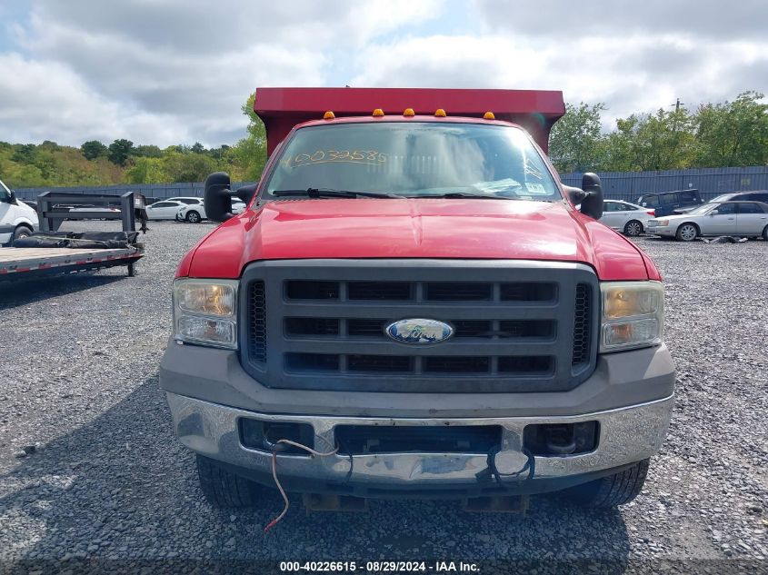 2005 Ford F-350 Xl/Xlt VIN: 1FDWF37525EA09235 Lot: 40226615