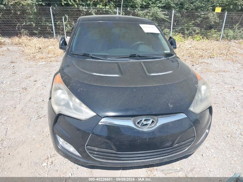 2013 Hyundai Veloster Base W/Gray VIN: KMHTC6ADXDU149793 Lot: 40226681