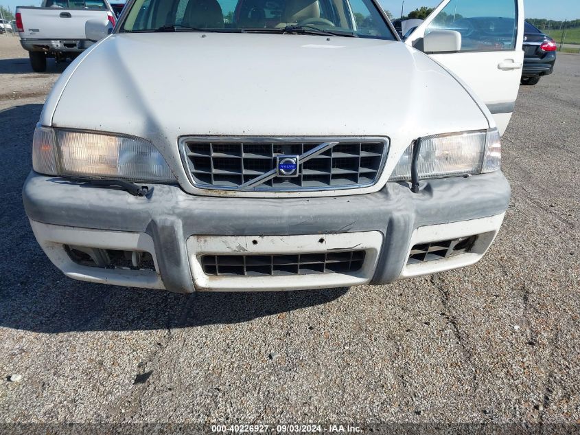 2000 Volvo V70 Xc/Xc Se VIN: YV1LZ56D1Y2673030 Lot: 40226927