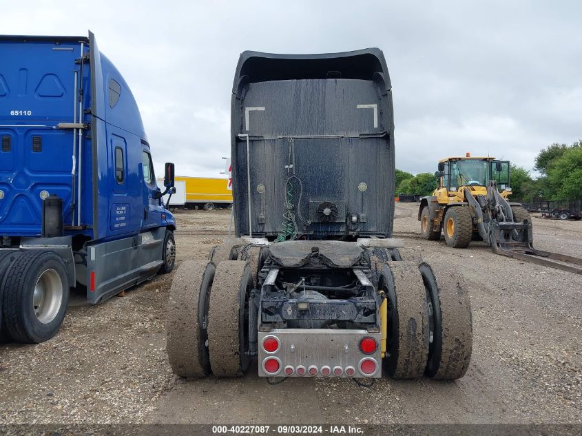 2010 Kenworth Construction T2000 VIN: 1XKTD49X7AJ269914 Lot: 40227087