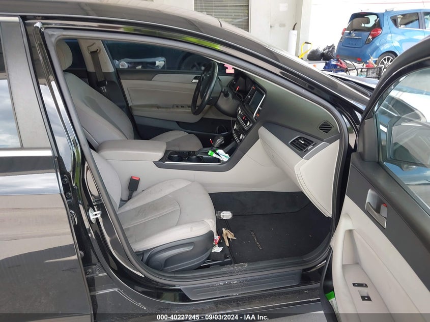 VIN 5NPE34AF3JH636066 2018 HYUNDAI SONATA SEL