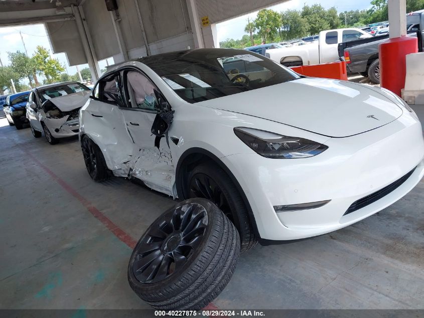 2022 Tesla Model Y Performance Dual Motor All-Wheel Drive VIN: 7SAYGDEF4NF456484 Lot: 40227875