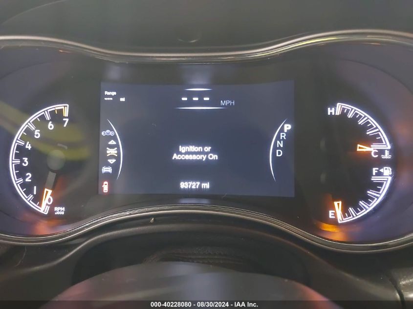 VIN 1C4RJFAG7JC127220 2018 JEEP GRAND CHEROKEE LAREDO E 4X4