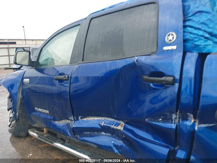 2014 Toyota Tundra Sr5 5.7L V8 VIN: 5TFDW5F13EX387669 Lot: 40228117