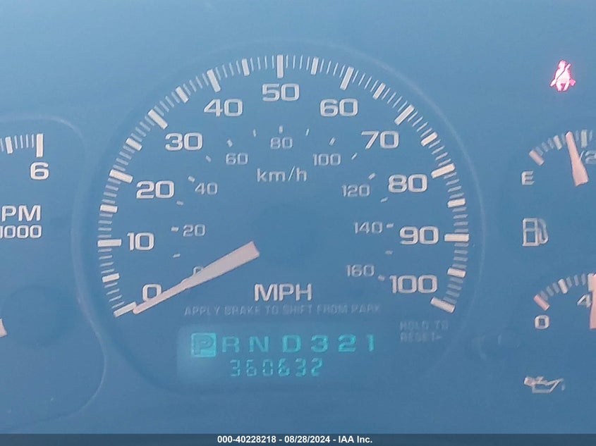 2002 Chevrolet Silverado 1500 Ls VIN: 2GCEC19V621216704 Lot: 40228218