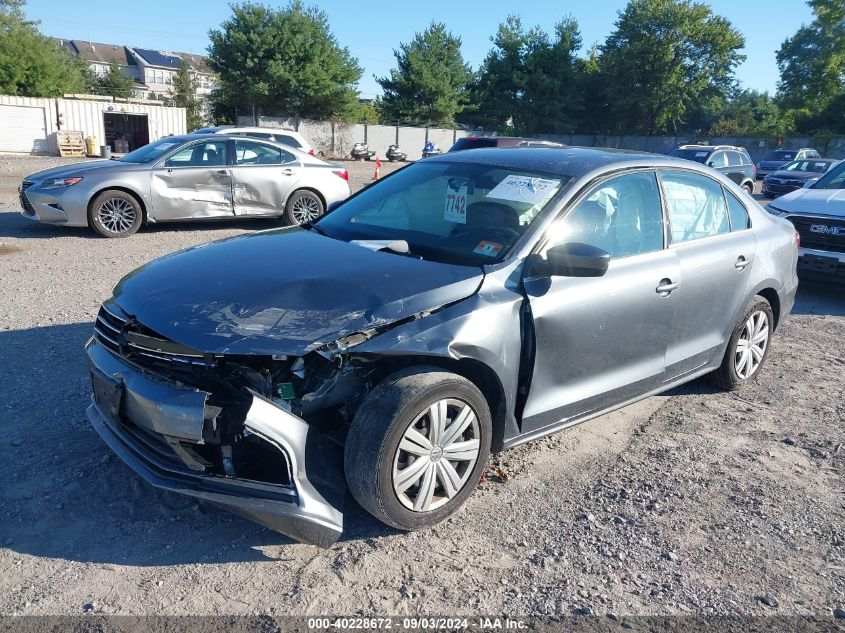 3VW167AJ2HM348648 2017 VOLKSWAGEN JETTA - Image 2