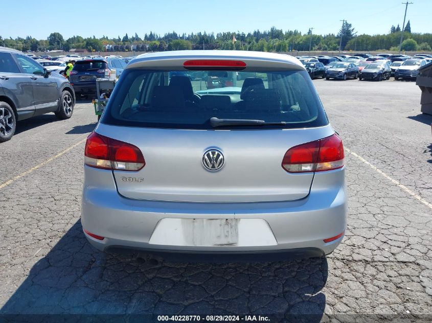 2014 Volkswagen Golf 2.5L VIN: WVWDB7AJXEW005707 Lot: 40228770