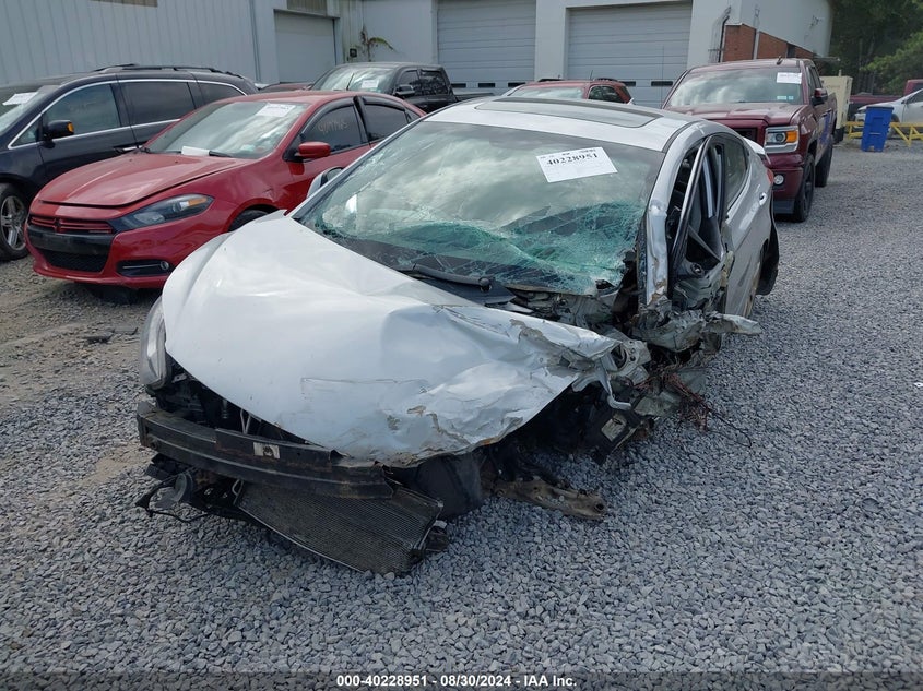 KMHDH4AE3CU341588 2012 Hyundai Elantra Limited (Ulsan Plant)