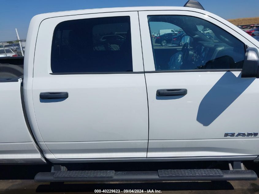 2022 Ram 2500 Tradesman 4X4 8' Box VIN: 3C6UR5HL0NG327432 Lot: 40229623