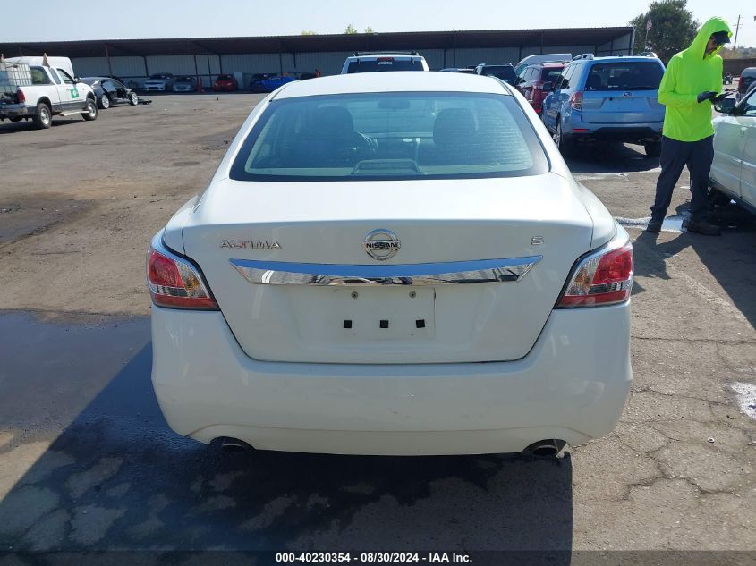 2015 Nissan Altima 2.5/2.5 S/2.5 Sl/2.5 Sv VIN: 1N4AL3AP2FN332287 Lot: 40230354