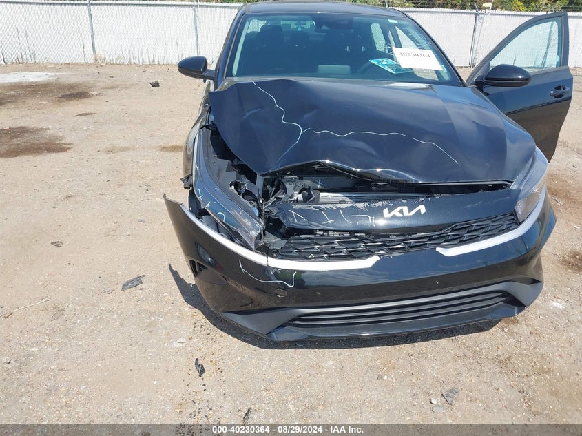 VIN 3KPF24AD5PE642969 2023 KIA FORTE LXS