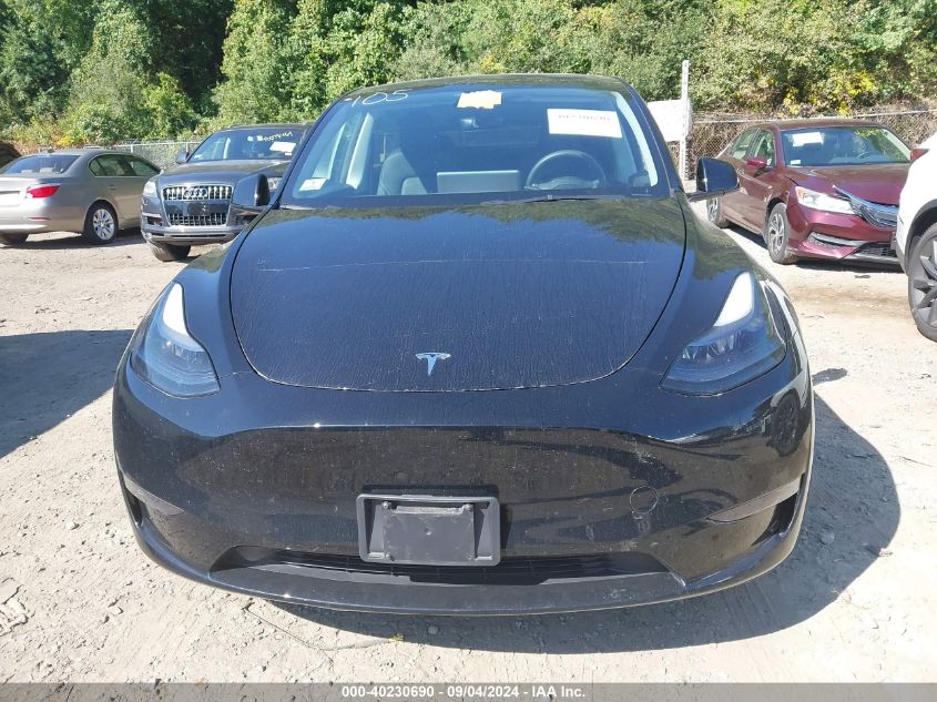 2023 Tesla Model Y Awd/Long Range Dual Motor All-Wheel Drive VIN: 7SAYGDEE5PF753712 Lot: 40230690