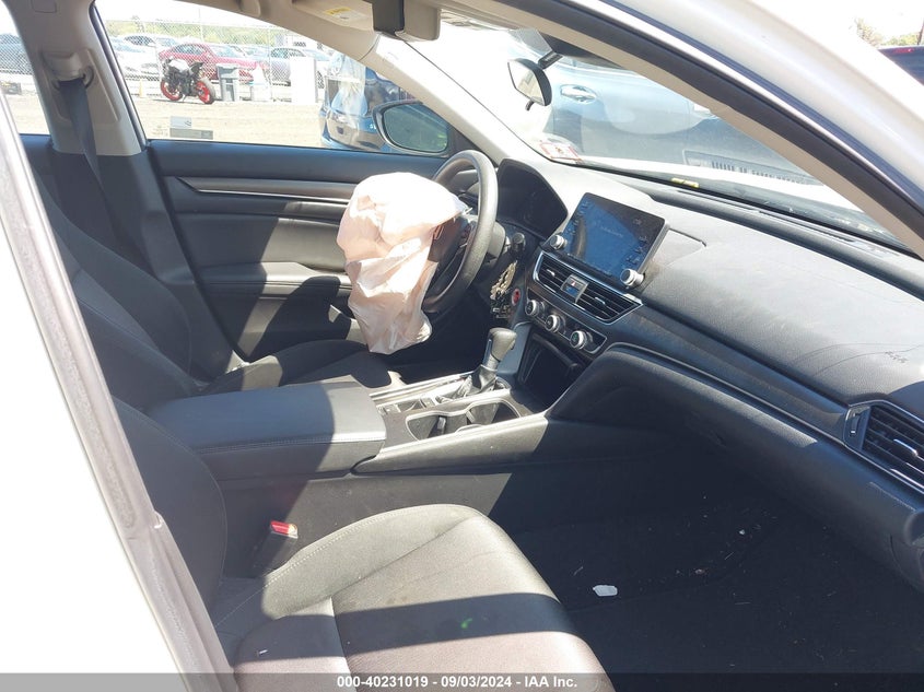 VIN 1HGCV1F18KA039289 2019 HONDA ACCORD LX