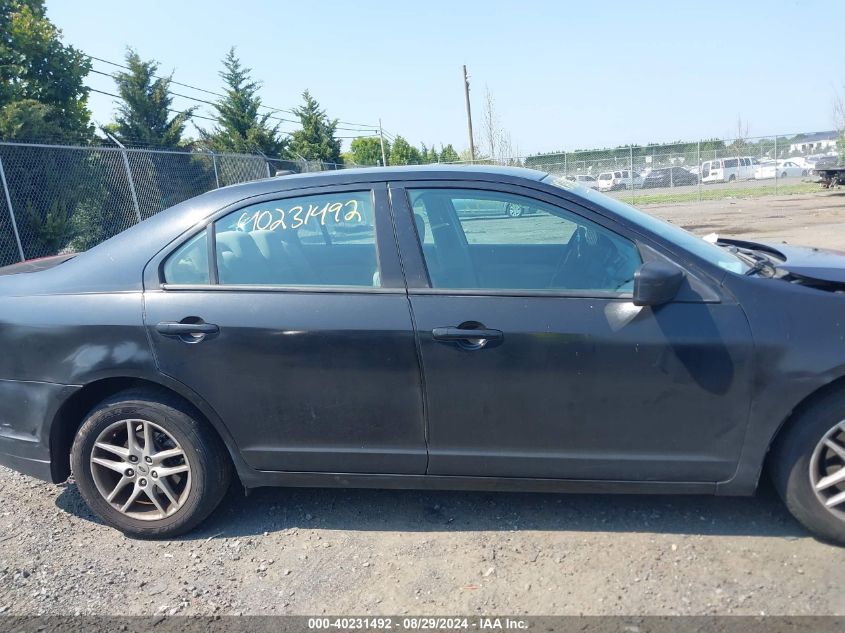 2010 Ford Fusion S VIN: 3FAHP0GA2AR117678 Lot: 40231492