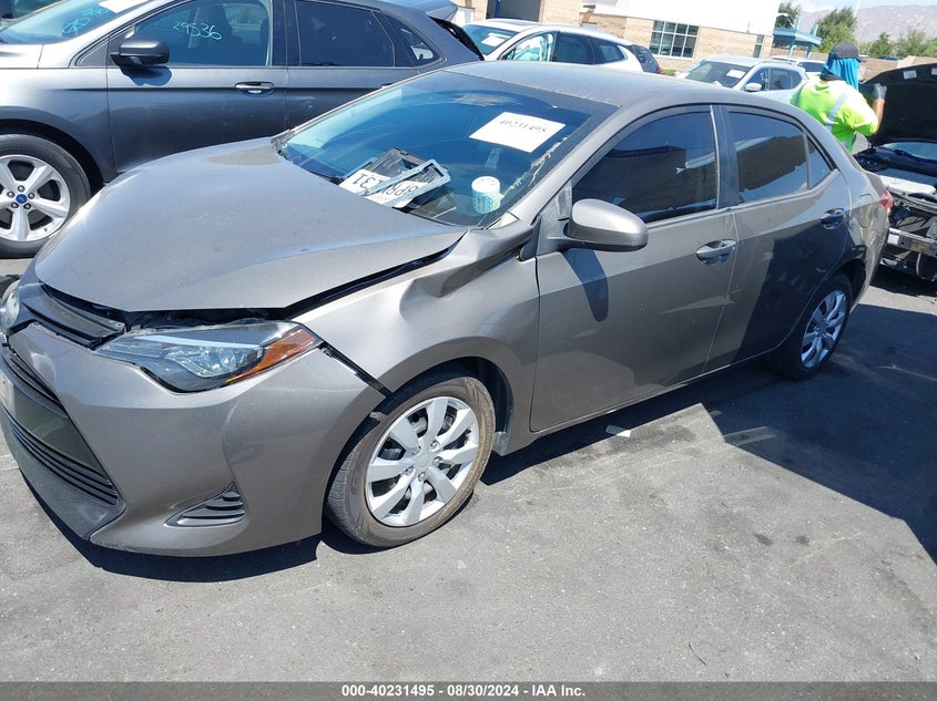 VIN 2T1BURHE3KC232697 2019 TOYOTA COROLLA LE