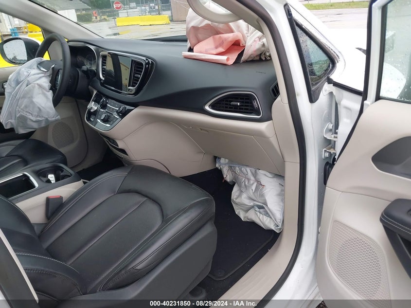 2023 CHRYSLER PACIFICA TOURING L - 2C4RC1BG0PR532329