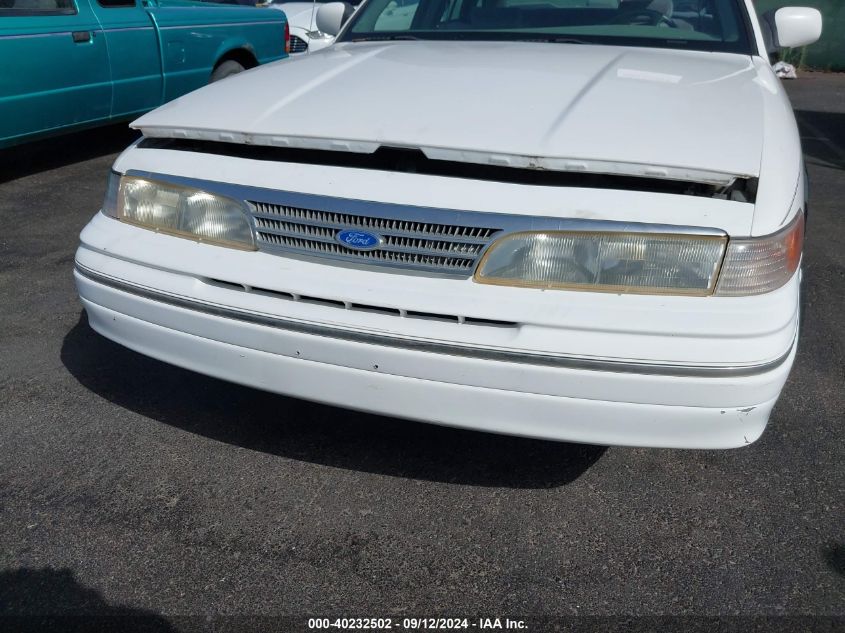 1994 Ford Crown Victoria VIN: 2FALP73W3RX128500 Lot: 40232502