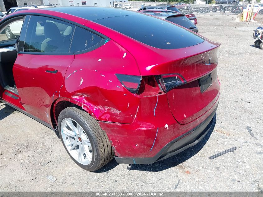 2024 Tesla Model Y Long Range Dual Motor All-Wheel Drive VIN: 7SAYGDEE4RA239771 Lot: 40233353