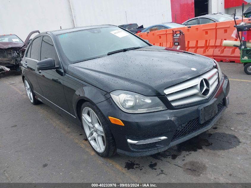 2013 Mercedes-Benz C 300 Luxury 4Matic/Sport 4Matic VIN: WDDGF8AB4DG102206 Lot: 40233976