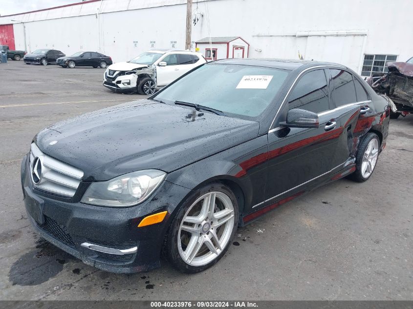 2013 Mercedes-Benz C 300 Luxury 4Matic/Sport 4Matic VIN: WDDGF8AB4DG102206 Lot: 40233976