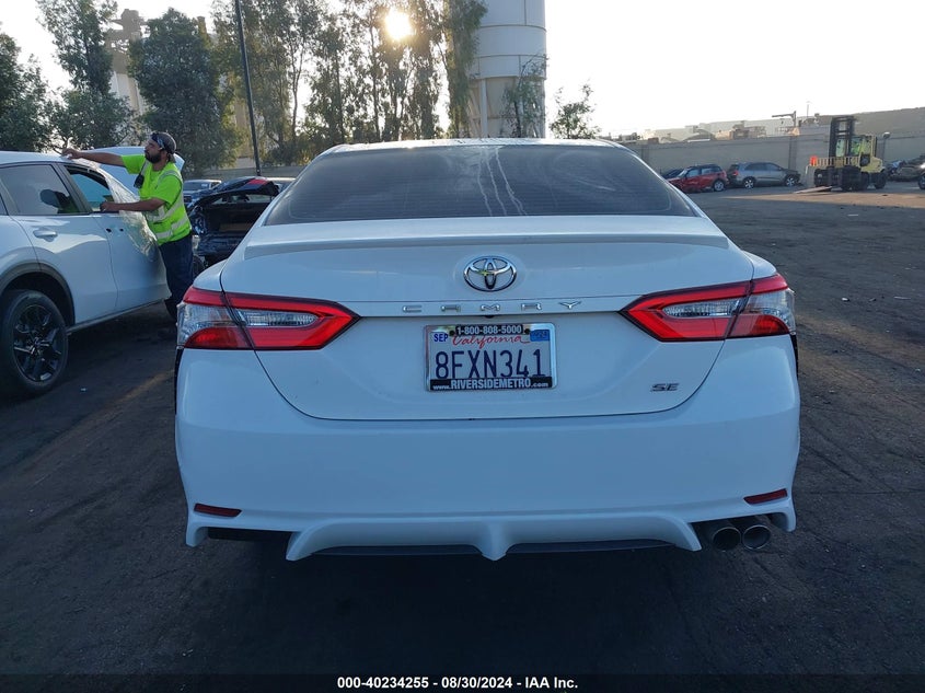 2018 TOYOTA CAMRY SE - 4T1B11HK0JU672373