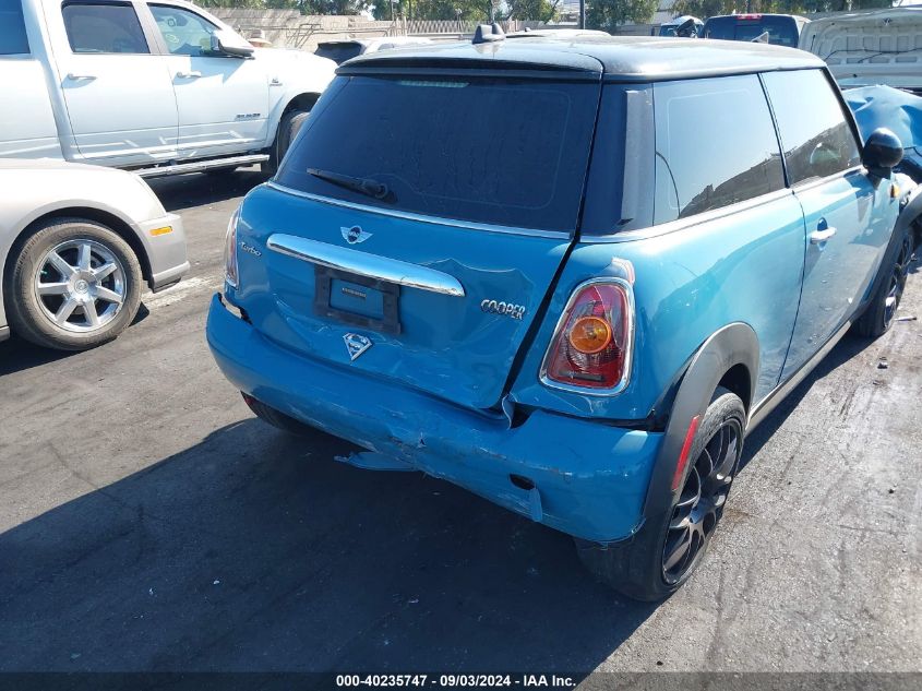 2010 Mini Cooper VIN: WMWMF3C58ATZ21369 Lot: 40235747