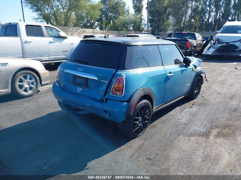 2010 Mini Cooper VIN: WMWMF3C58ATZ21369 Lot: 40235747