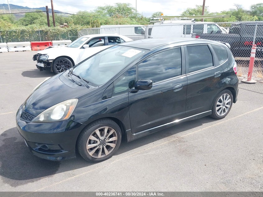 2013 HONDA FIT SPORT - JHMGE8H52DC060573