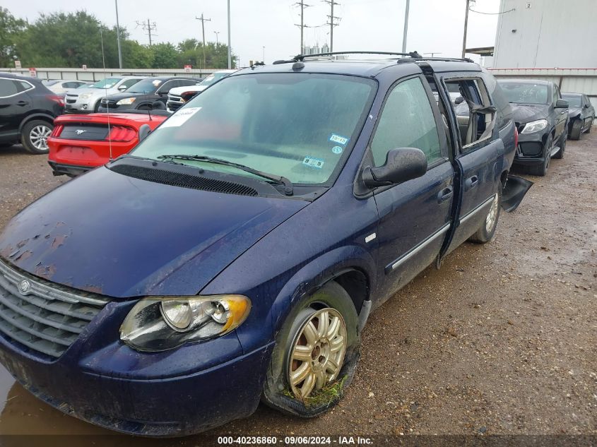 2005 Chrysler Town & Country Touring VIN: 2C4GP54L55R390795 Lot: 40236860