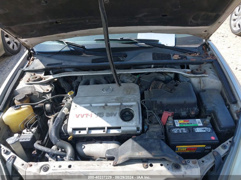 2002 Lexus Es 300 Base (A4) VIN: JTHBF30G820053696 Lot: 40237229