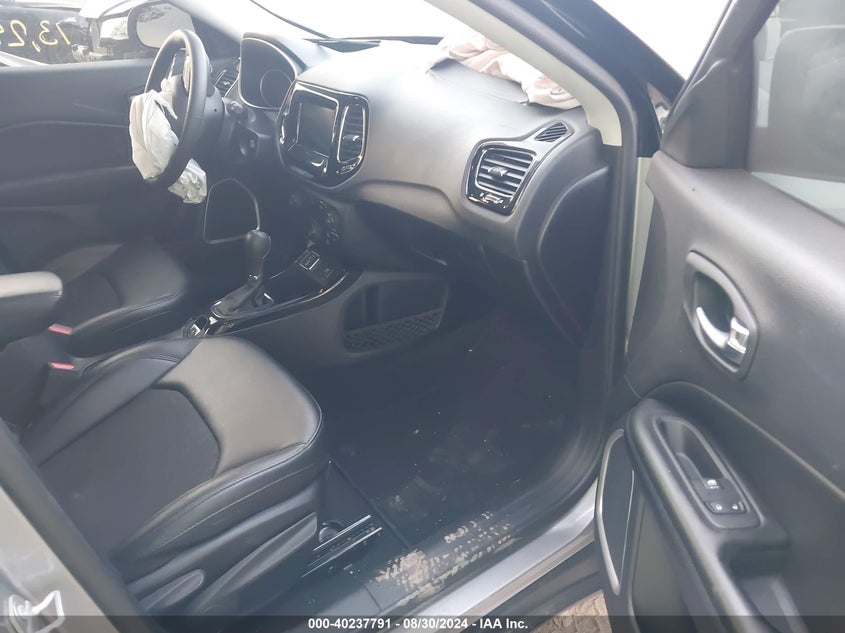 VIN 3C4NJCBB0MT597176 2021 JEEP COMPASS ALTITUDE FWD