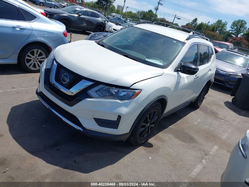 5N1AT2MT4HC883845 2017 NISSAN ROGUE - Image 2