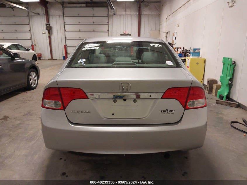 2010 Honda Civic Lx VIN: 19XFA1F58AE063307 Lot: 40239356