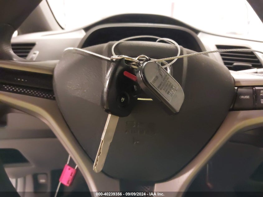 2010 Honda Civic Lx VIN: 19XFA1F58AE063307 Lot: 40239356