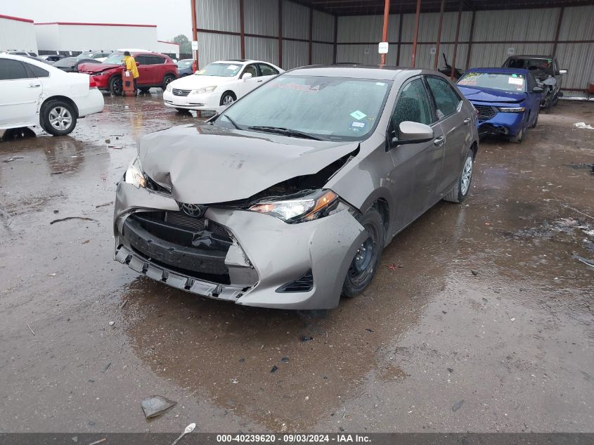 5YFBURHE4HP581036 2017 TOYOTA COROLLA - Image 2