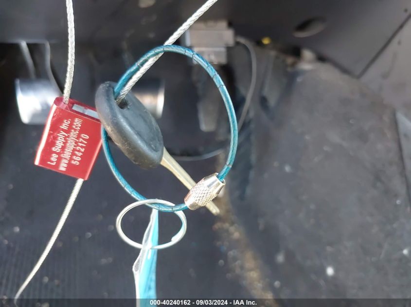 2000 Hyundai Tiburon Base Pkg 1, 2 5/Base Pkg 3 4 VIN: KMHJG35FXYU217442 Lot: 40240162