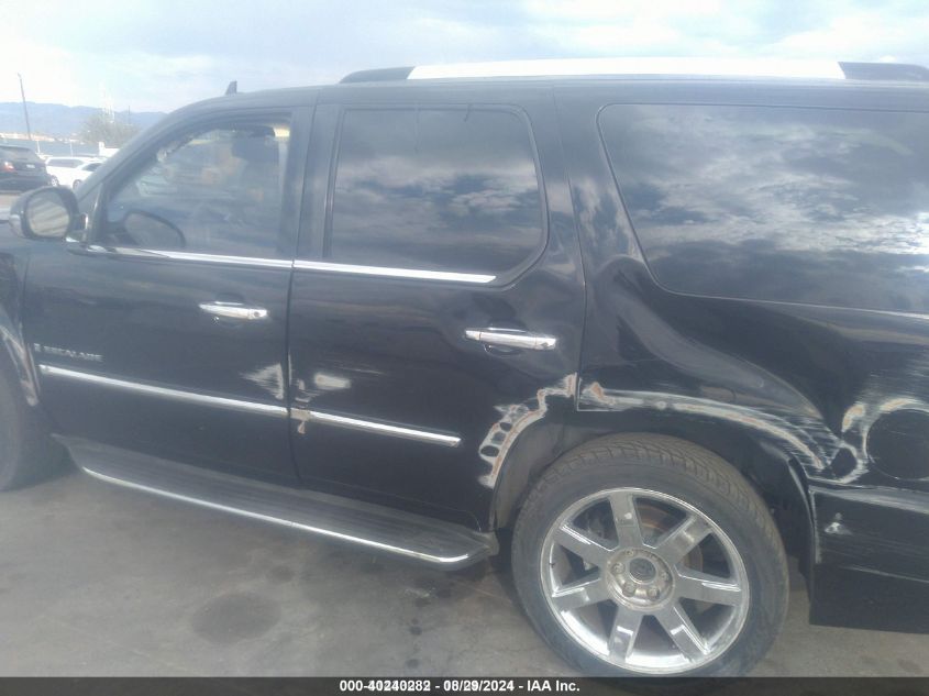 2008 Cadillac Escalade Standard VIN: 1GYEC63878R102494 Lot: 40240282