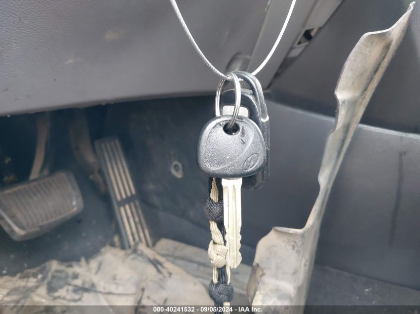 KMHDH4AE3DU889852 2013 Hyundai Elantra Gls