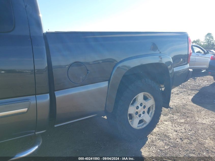 2004 Chevrolet Silverado 1500 Z71 VIN: 2GCEK19T241238820 Lot: 40241593