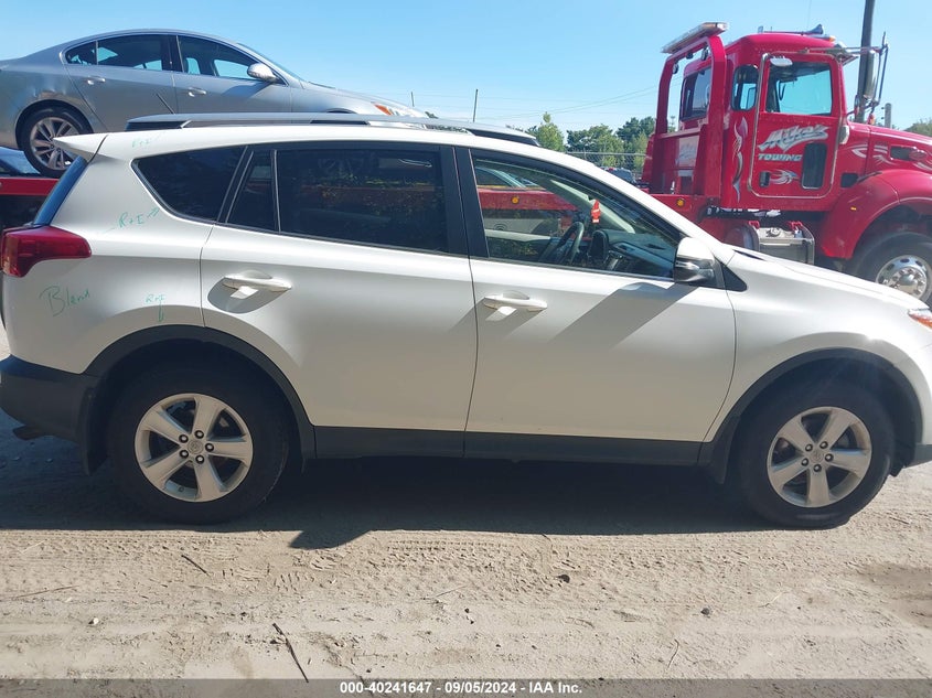2013 TOYOTA RAV4 XLE - JTMRFREV7D5012539