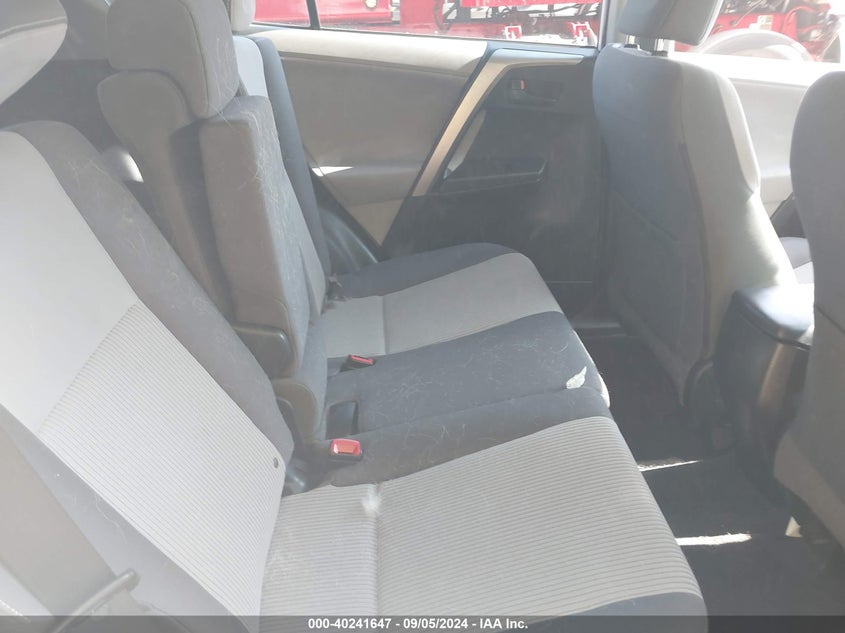 2013 TOYOTA RAV4 XLE - JTMRFREV7D5012539