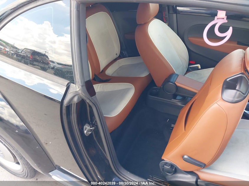 2015 VOLKSWAGEN BEETLE 1.8T CLASSIC - 3VWF17AT1FM611277