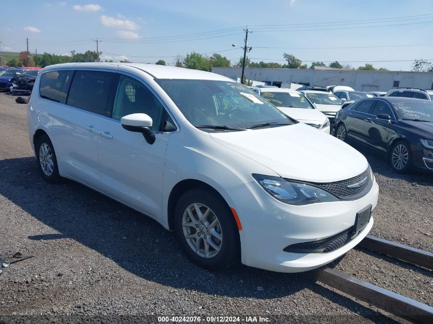 2022 CHRYSLER VOYAGER