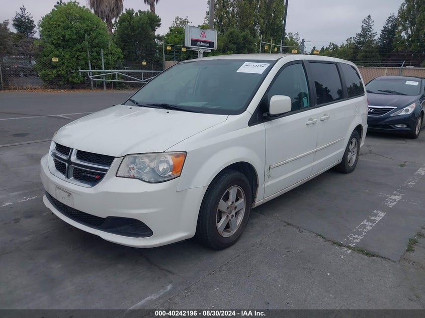 Vin: 2c4rdgcg4dr580717, lot: 40730372, dodge grand caravan sxt 20132