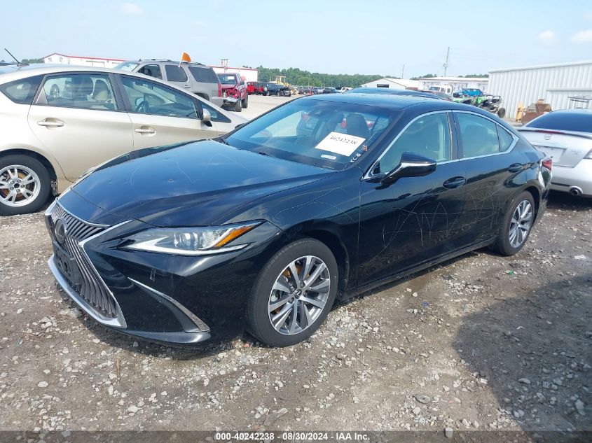 58ABZ1B10KU001479 2019 LEXUS ES - Image 2