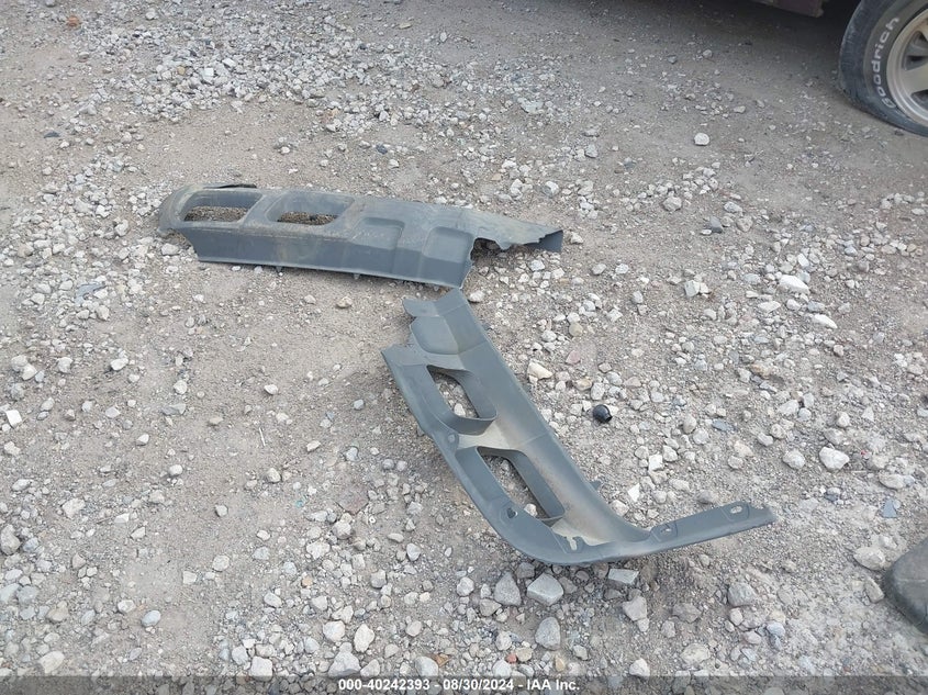 2004 Chevrolet Silverado 1500 Z71 VIN: 1GCEK14T14Z142479 Lot: 40242393