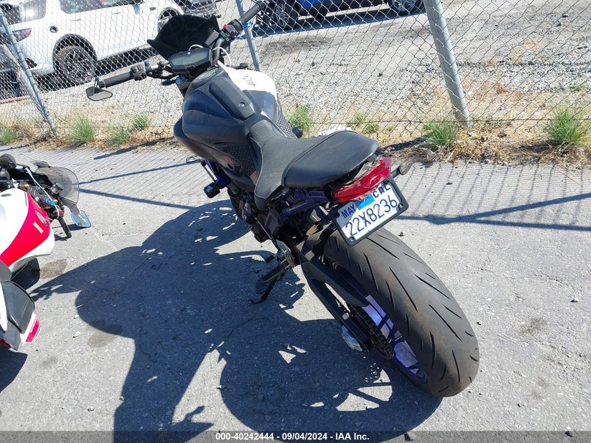 2016 YAMAHA FZ07 C JYARM06Y6GA002618