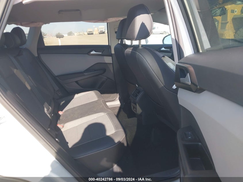 2022 VOLKSWAGEN TAOS 1.5L I-4 DI, DOHC, V(VIN: 3VVRX7B22NM074620